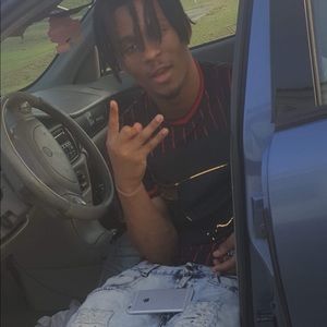 Meet your Posher, Daveion